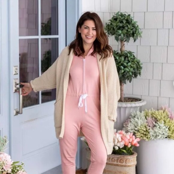 The Skinny x Jillian Harris Erin Boyfriend Cardigan in Cream - Picture 2 of 4